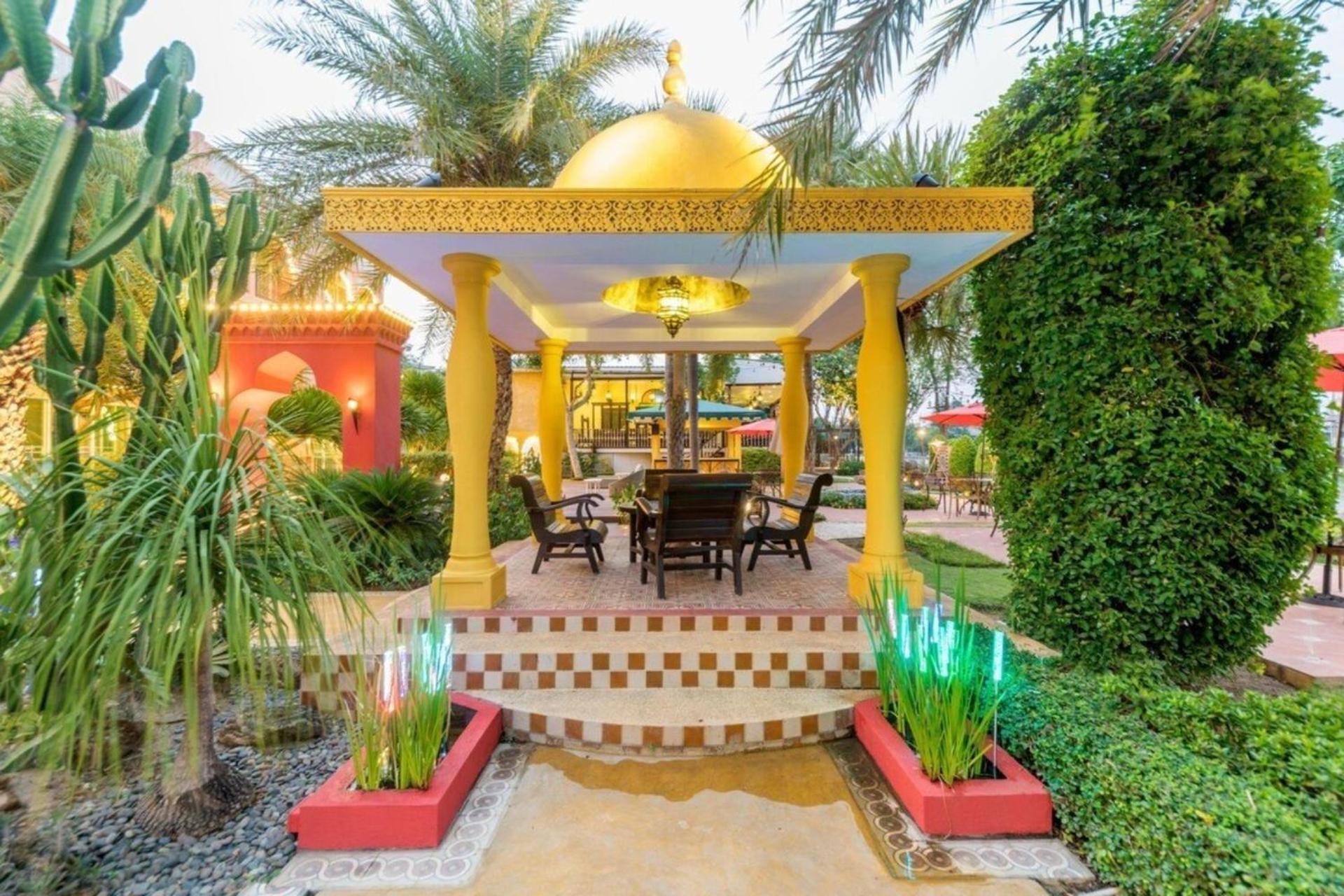 Sheik Istana Hotel Chiangmal Chiang Mai Zewnętrze zdjęcie