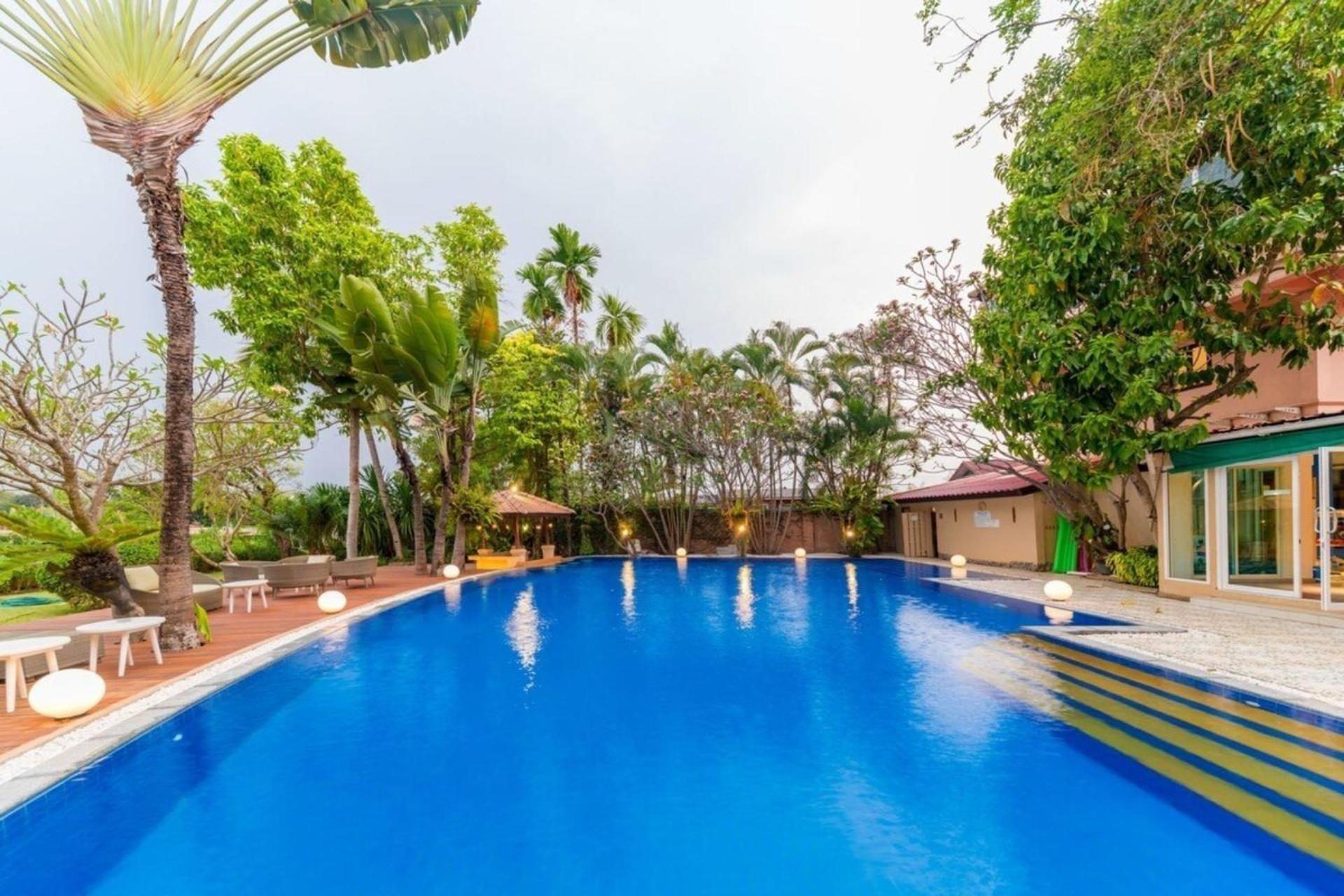 Sheik Istana Hotel Chiangmal Chiang Mai Zewnętrze zdjęcie