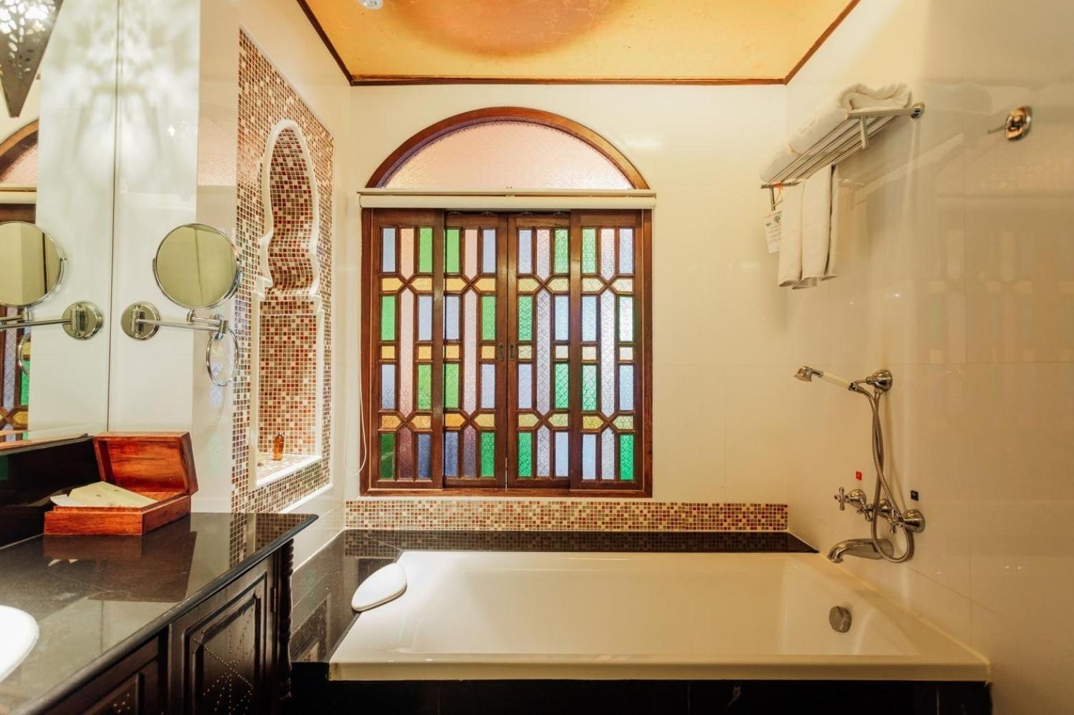 Sheik Istana Hotel Chiangmal Chiang Mai Zewnętrze zdjęcie